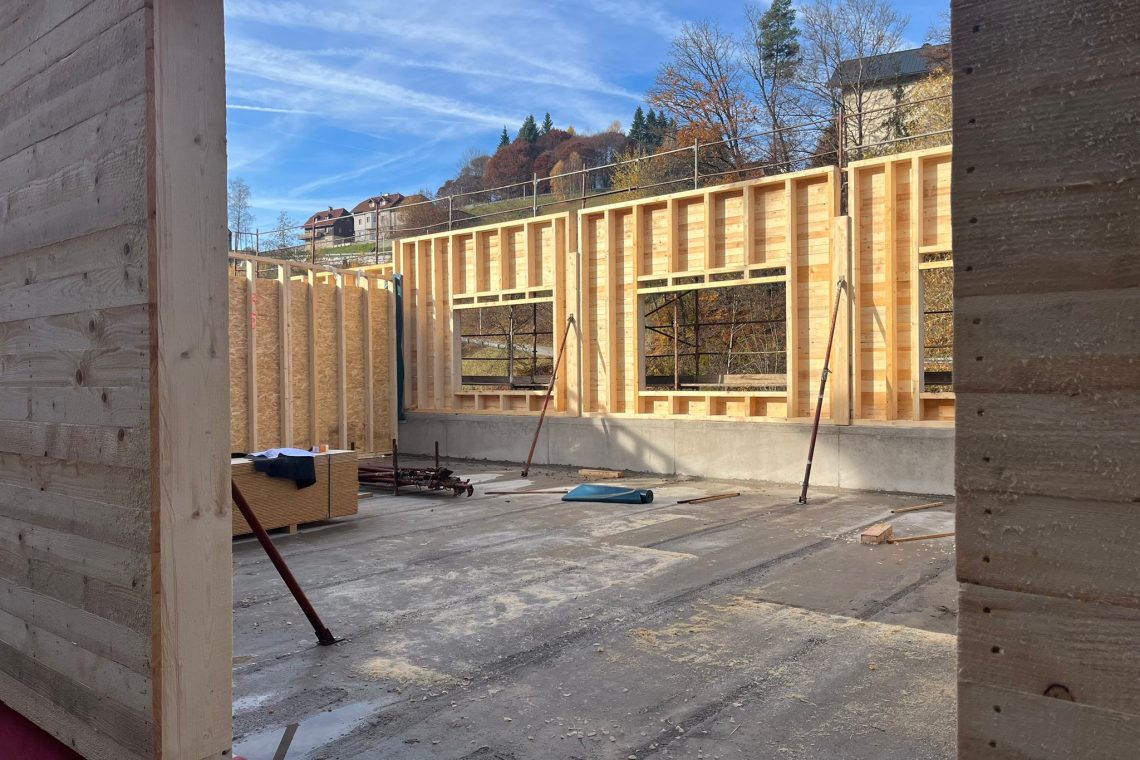 WhatsApp Image 2025-11-13 at 16.15.50 (7)